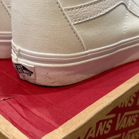 VANS Sk8-Hi Canvas Shoe in True White (Unisex) – Size 6 Men / 7.5 Women - Picture 10 of 11